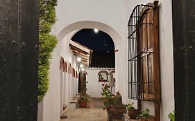 Colonial Hotel Boutique